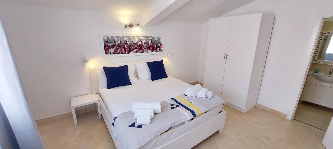 Branco Suites - Rooms & Holiday Apartments Santa Maria Oda fotoğraf